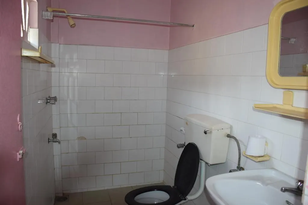 Sea Joy Guesthouse And Restaurant 尼甘布