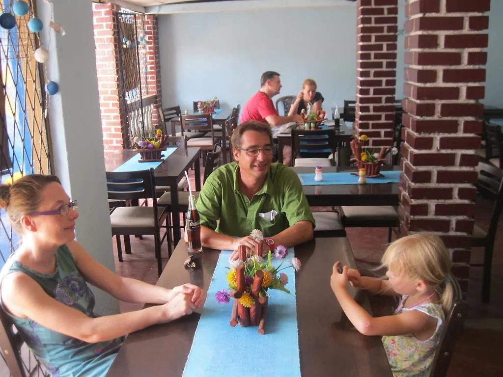 招待所 Sea Joy Guesthouse And Restaurant 尼甘布